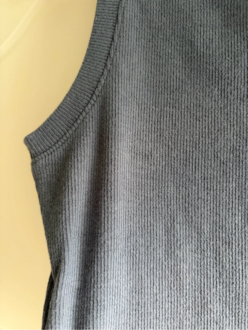 HOLLISTER - Dusty Blue Ribbed Tank Top - Picture 3 of 4